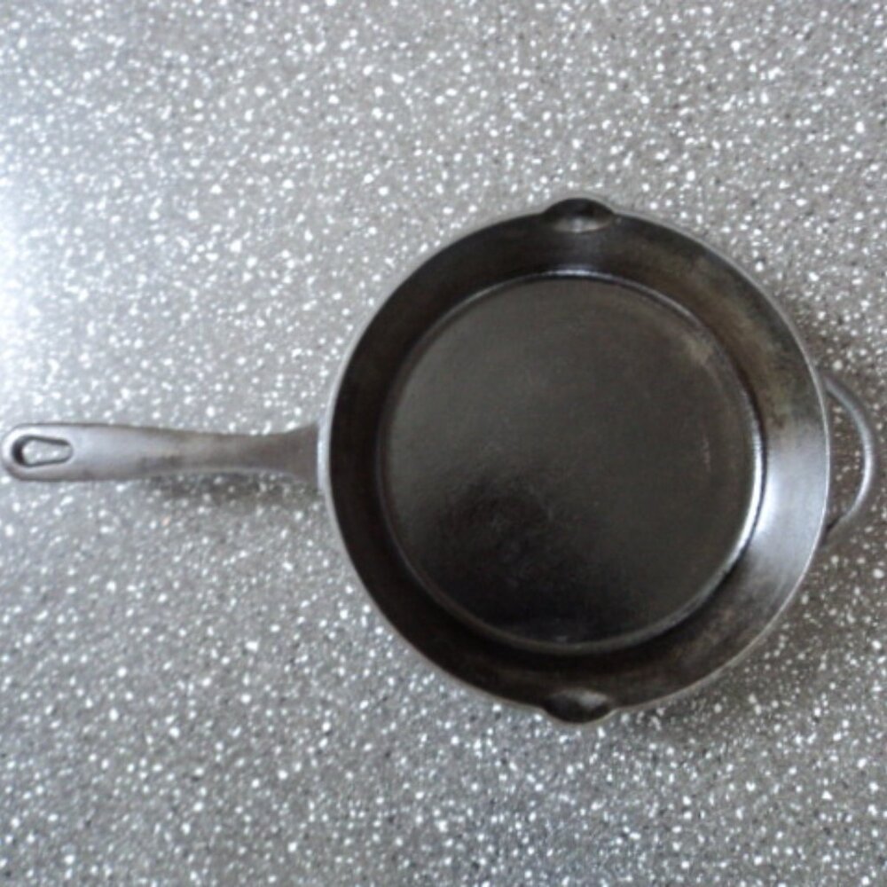 cast iron frying pan ~ Kitchenaid